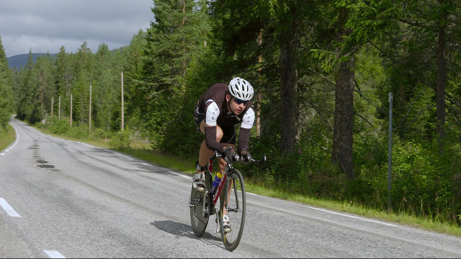 雄鹿鏖战步行者，英格拉姆如何从影子蜕变为关键先生
