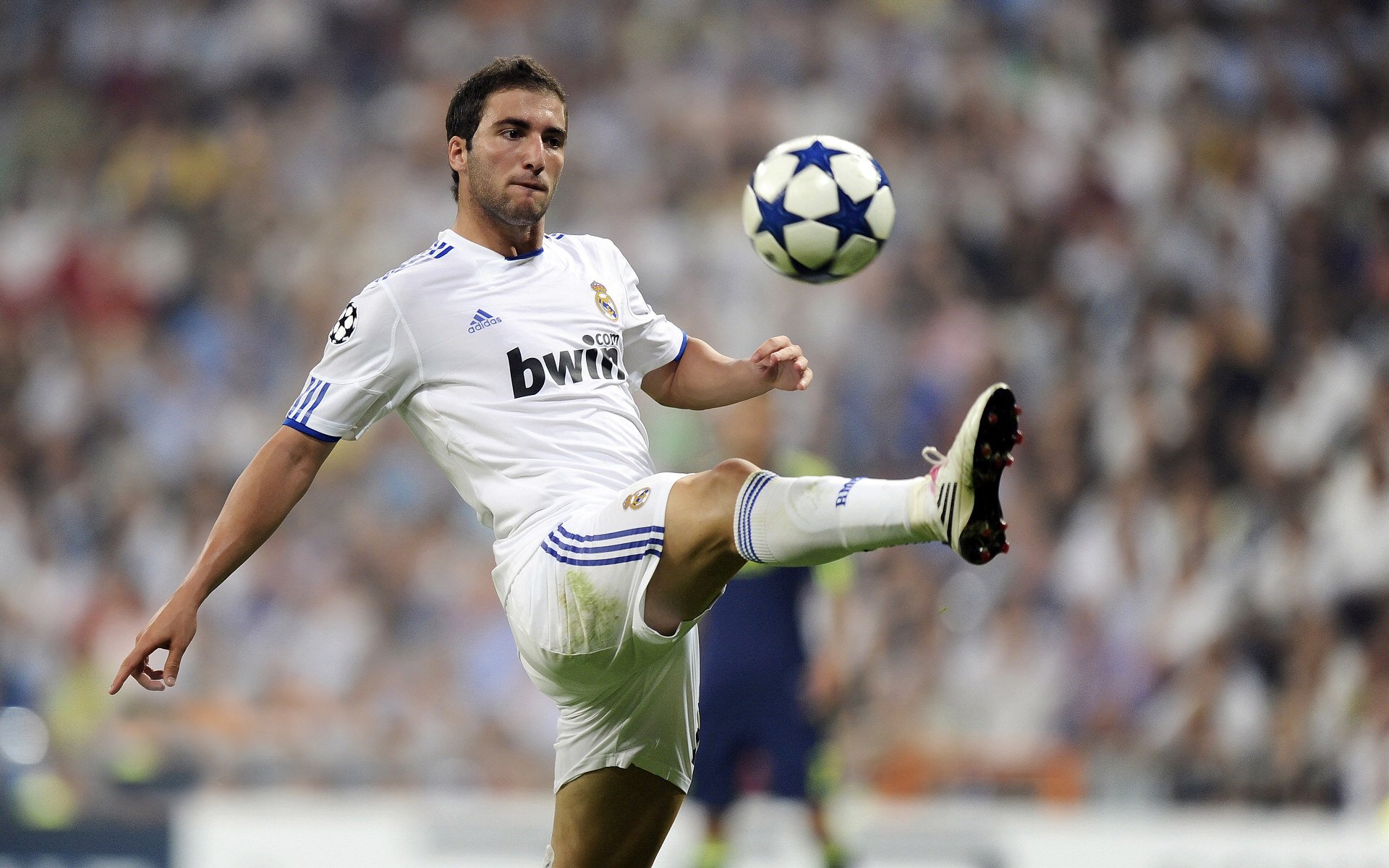 从首尔到赫尔辛基，当总决赛级鏖战在非篮球热土上演