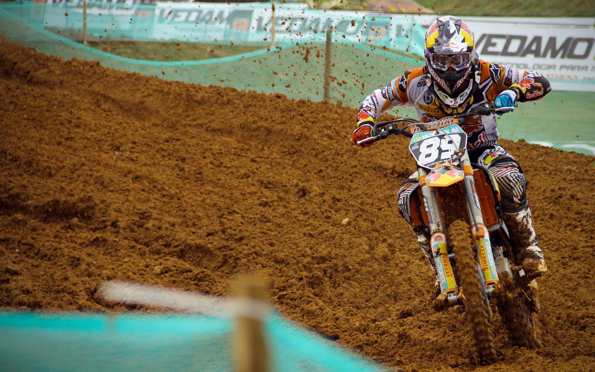 欧冠半决赛之夜，凯恩进攻端无人可挡，当无冕之王撕碎宿命