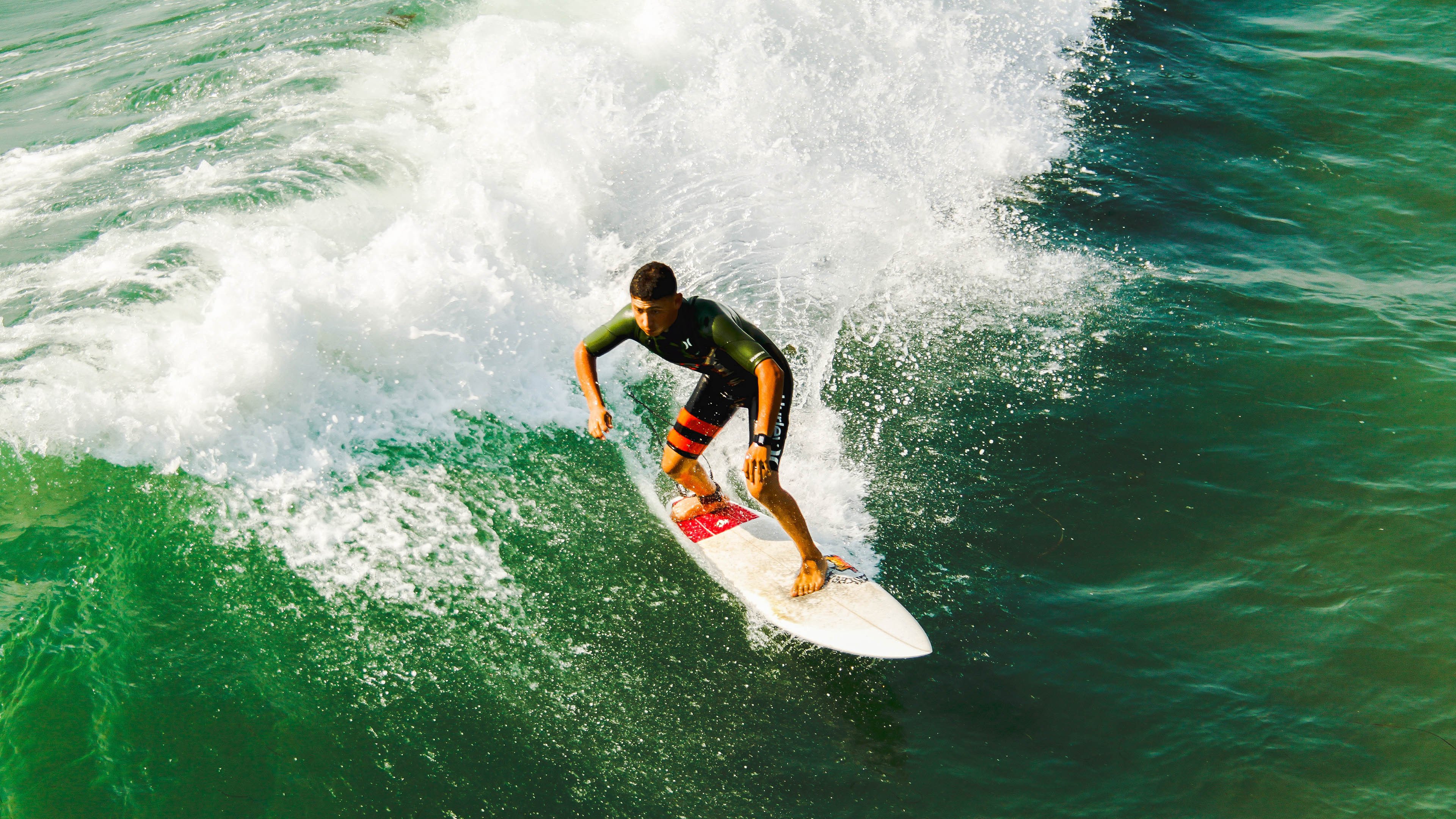 季后赛抢七之夜，德布劳内节奏完全掌控，当绿茵场化为交响乐厅